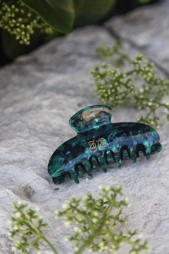 LARGE HAIR CLAW [SACRAMENTO]